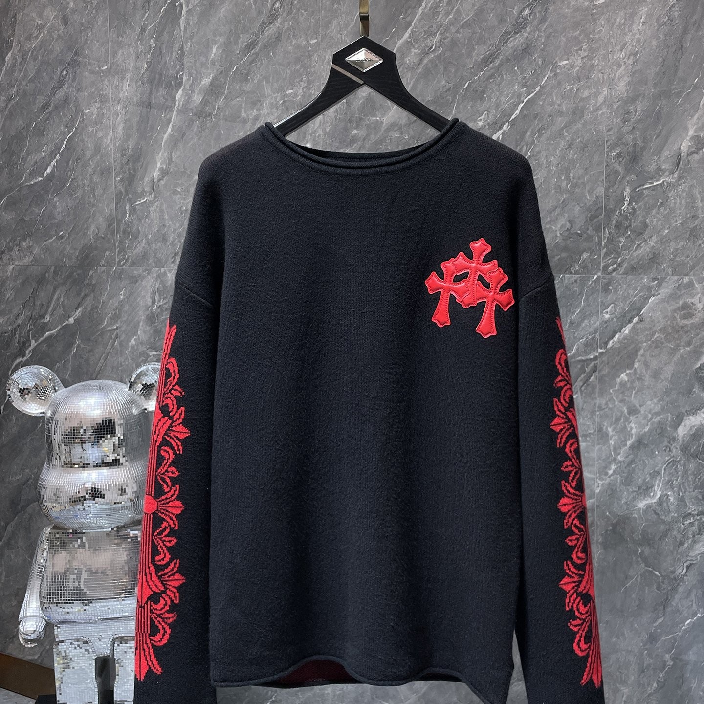 CHROME HEARTS クロムハーツ 秋冬 レッドクロス エナメルレザー刺繍 ニットセーター ブラック - Detail image 3