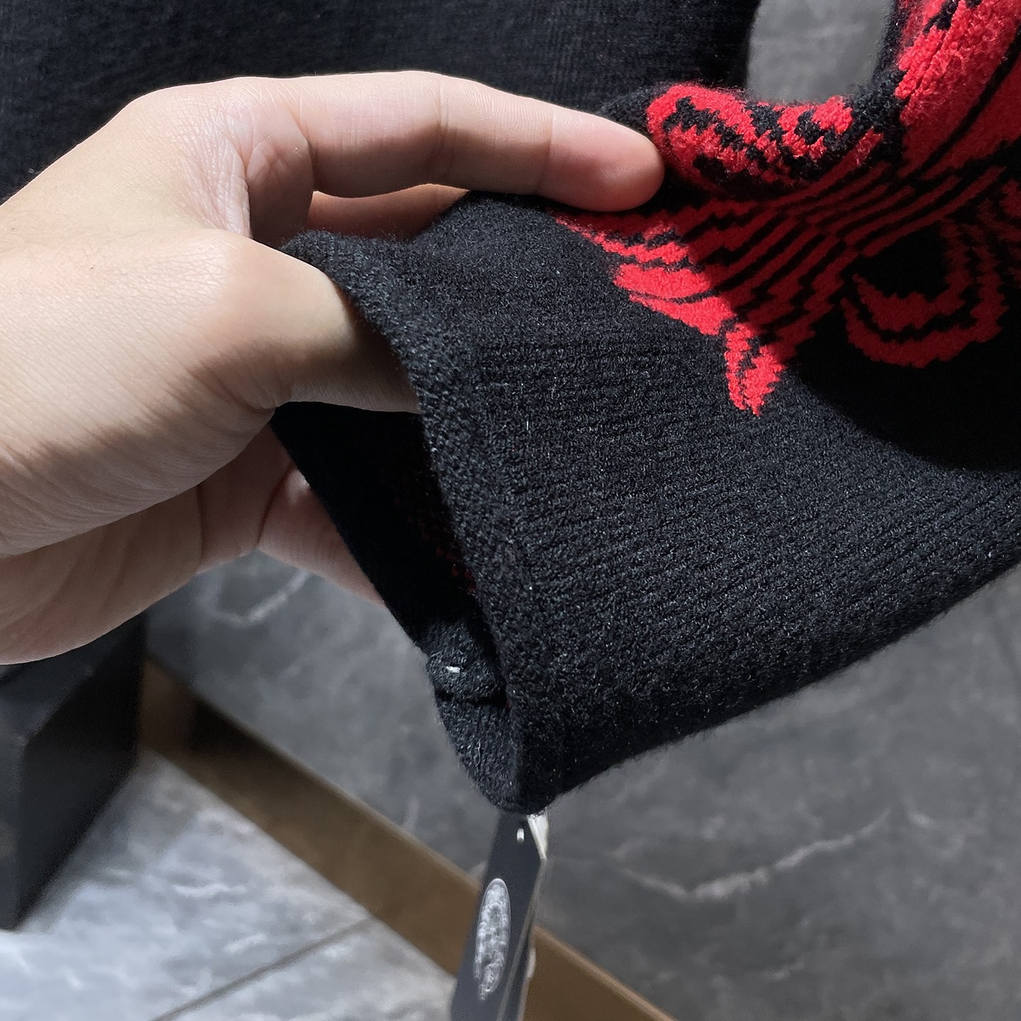 CHROME HEARTS クロムハーツ 秋冬 レッドクロス エナメルレザー刺繍 ニットセーター ブラック - Detail image 9